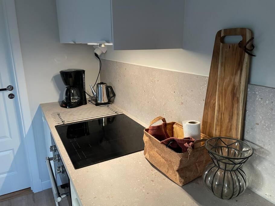 Apartamento Ny Laegenhet I Vesene Ljung Exterior foto