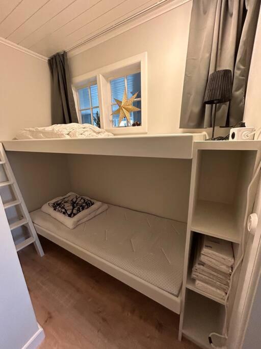 Apartamento Ny Laegenhet I Vesene Ljung Exterior foto