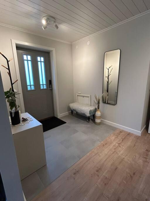 Apartamento Ny Laegenhet I Vesene Ljung Exterior foto